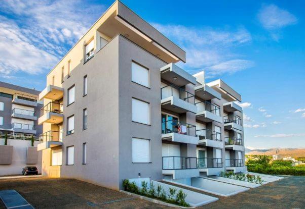 Uma Apartment Σπλιτ Εξωτερικό φωτογραφία